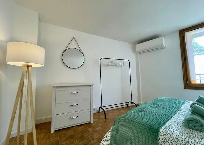 La Tour De Guet Holiday home Carcassonne