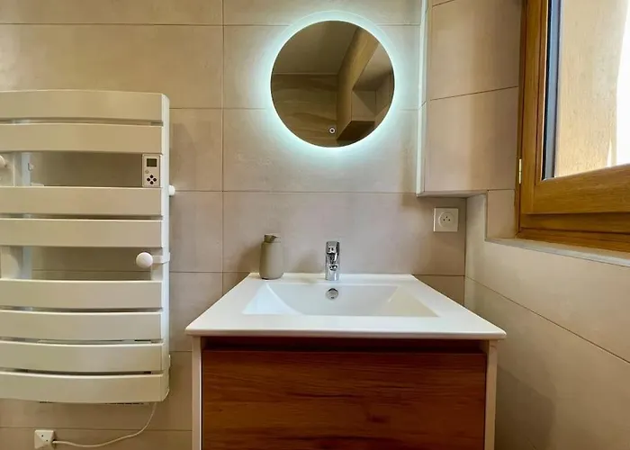 別荘 La Tour De Guet *